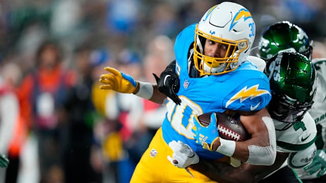 Jets' CB D.J. Reed tackles Chargers' RB Austin Ekeler